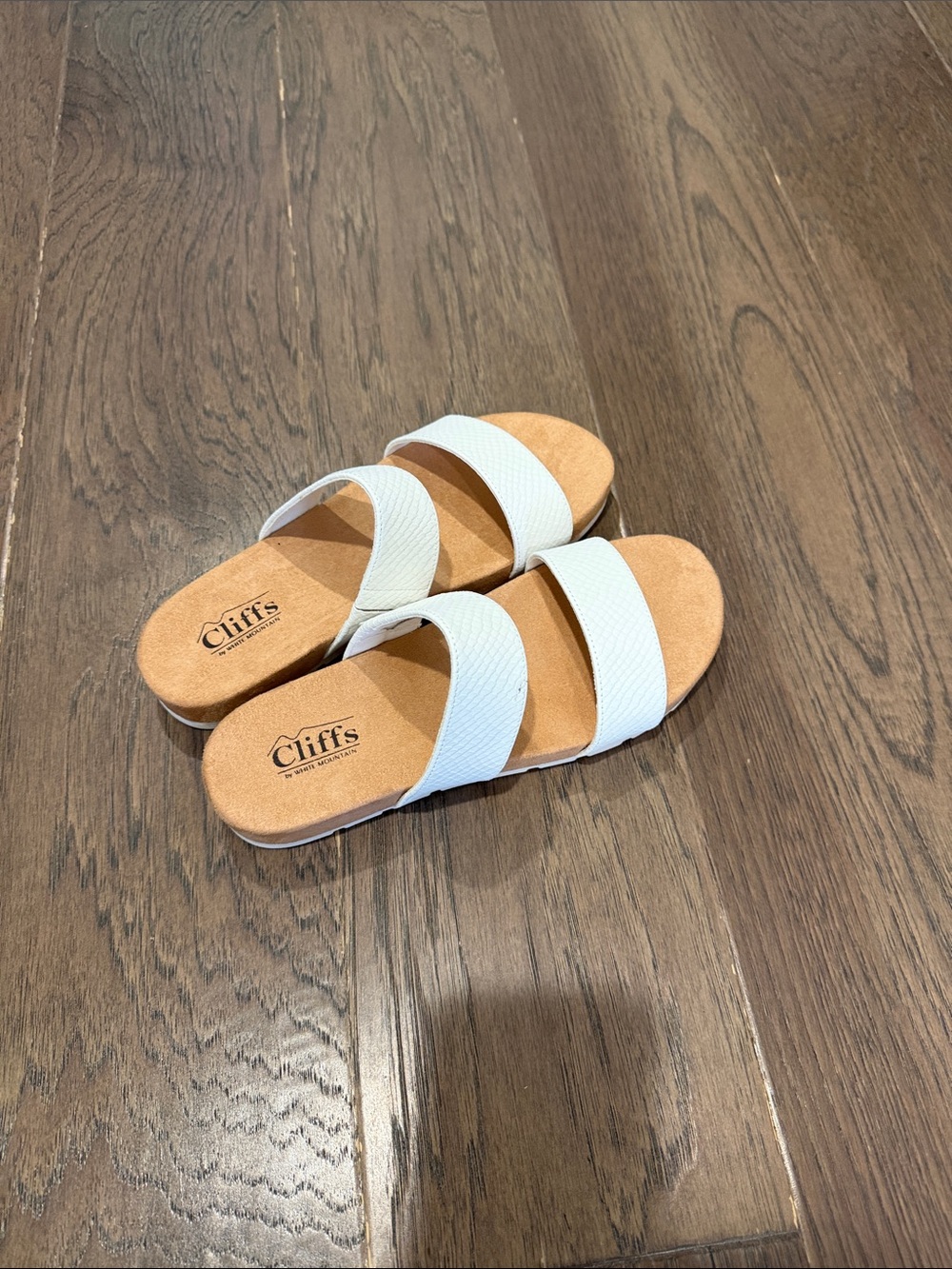 Cliffs by WHITE MOUNTAIN White Double-Band Slide Sandals